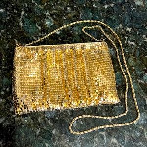 Vintage Another Y&S Original gold chainmail clutch with chain strap